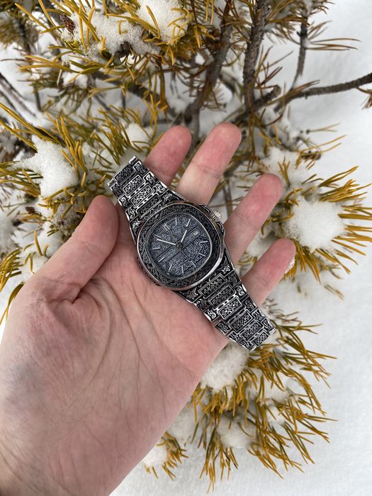 Наручные часы 15 000 тг