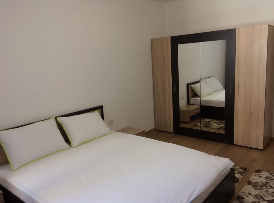 Дава се под наем Тристаен апартамент в Пловдив, Кючук Париж - 85 кв.м за 408 € - Снимка #3