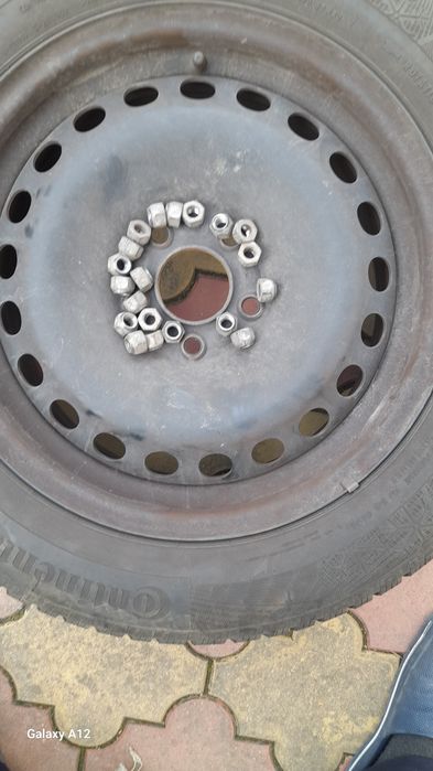 Jante cu cauciucuri și senzori presiune originale ford mondeo pe 16