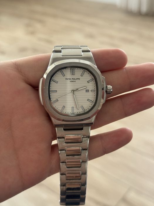 Продам механические часы patek