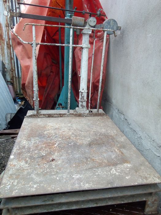 Кантар до 300 кг200лв