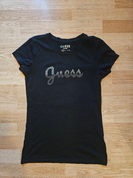 Дамска черна оригинална тениска Guess