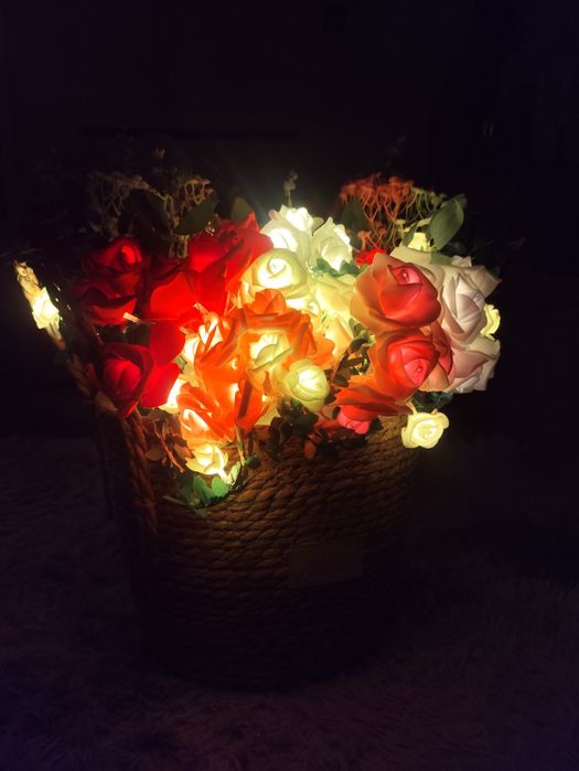 Розы ручной работы.