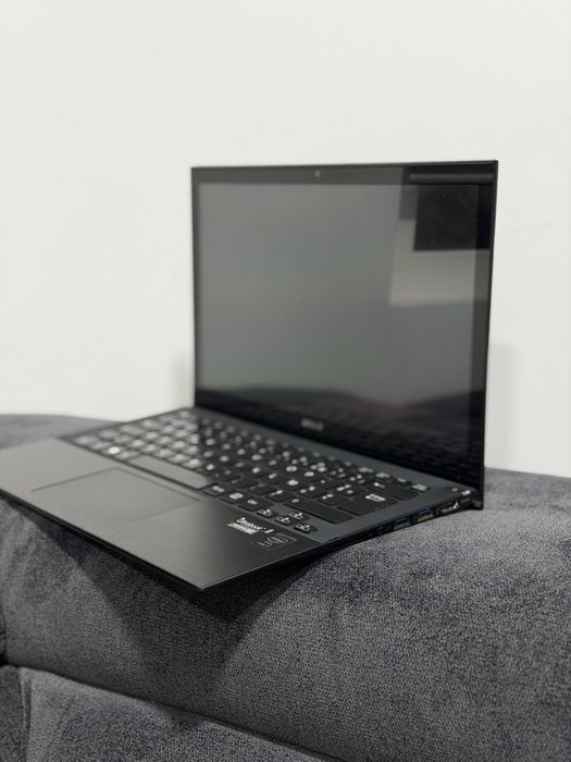 Sony Vaio Ultrabook i7 Лаптоп