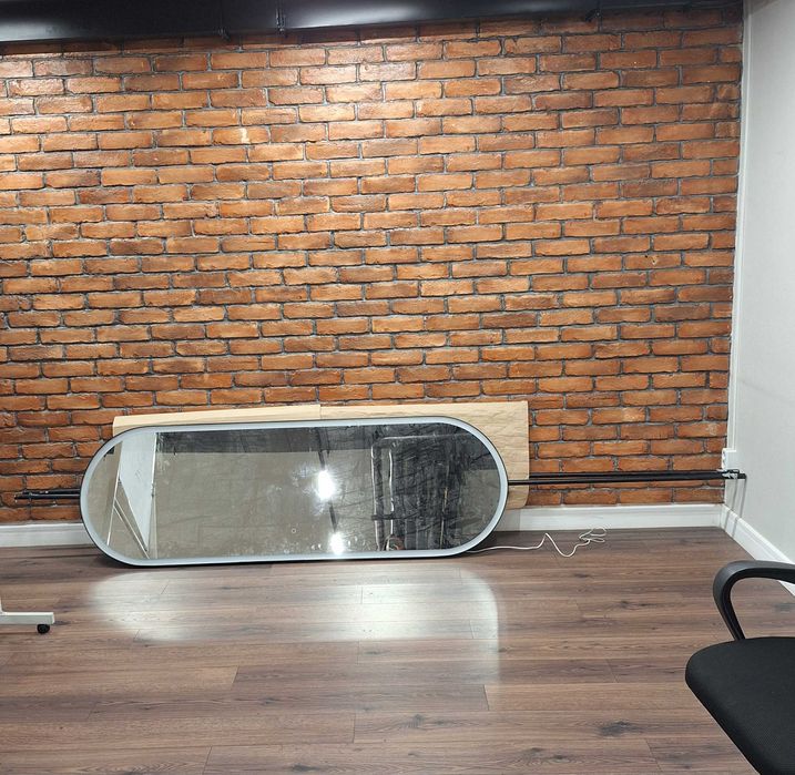 Продаются зеркала для салонов красоты