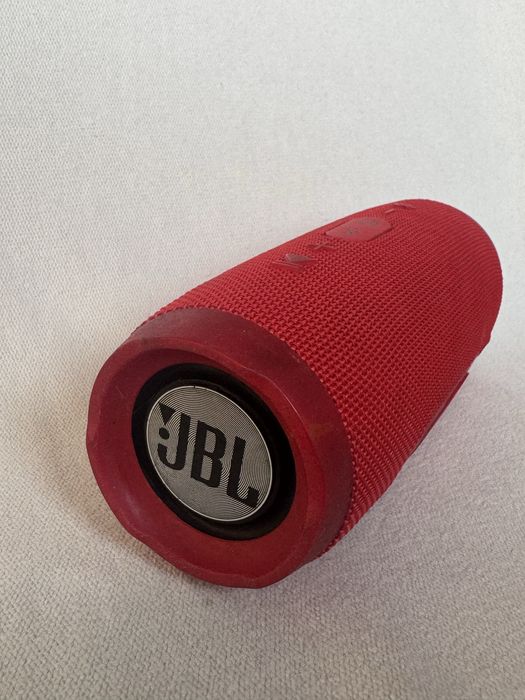 Преносима bluetooth тонколона JBL CHARGE 3