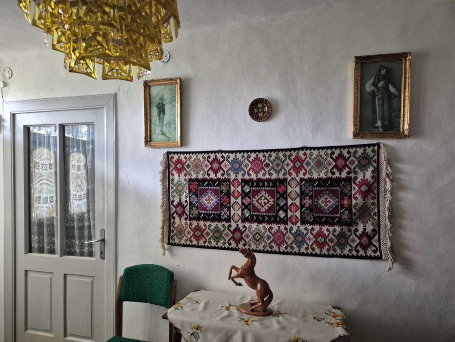 Casa cu teren intravilan - 6.048 mp , Vârlezi, jud. Galați