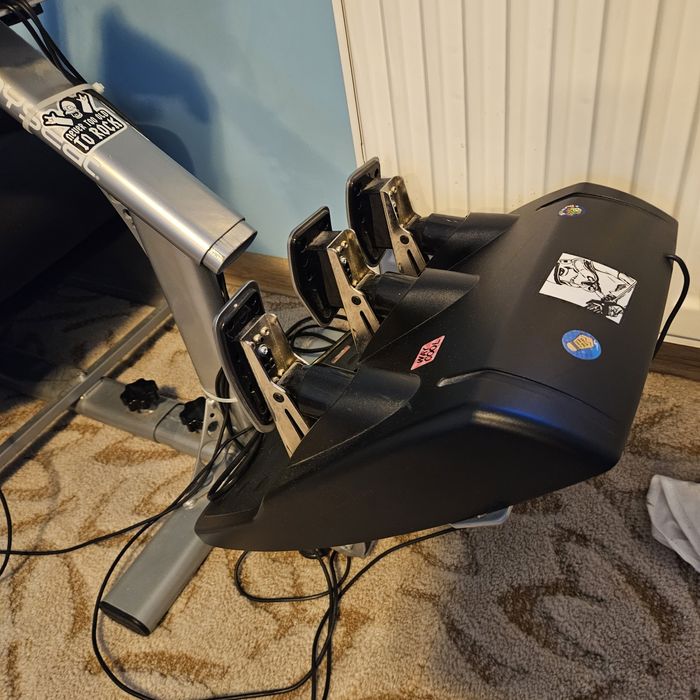 Playset plus volan Logitech pentru  Xbox