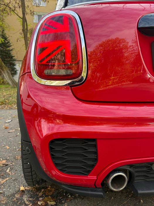 MINI Cooper D 2018 | JCW Original /LED/| Panoramic | LED Adaptive | Park Assist | Navi | Scaune încălzite