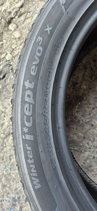 2 anvelope iarna Hankook 265/45/21,dot 2022.Pret/bucata.