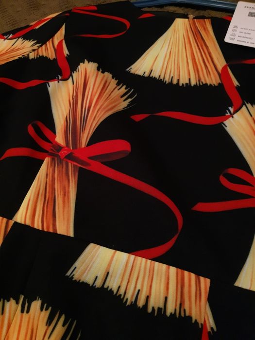 Необычное платье для эффектного выхода