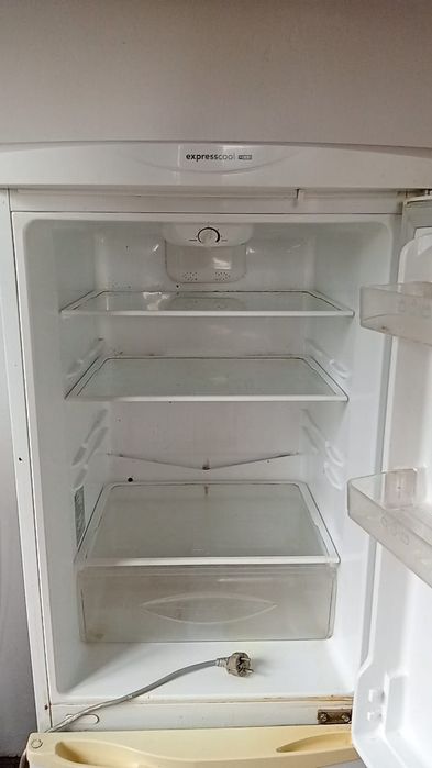 Холодильник  LG (  бу)