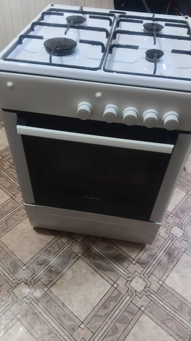 Газовая плита с духовым шкафом б/у.
