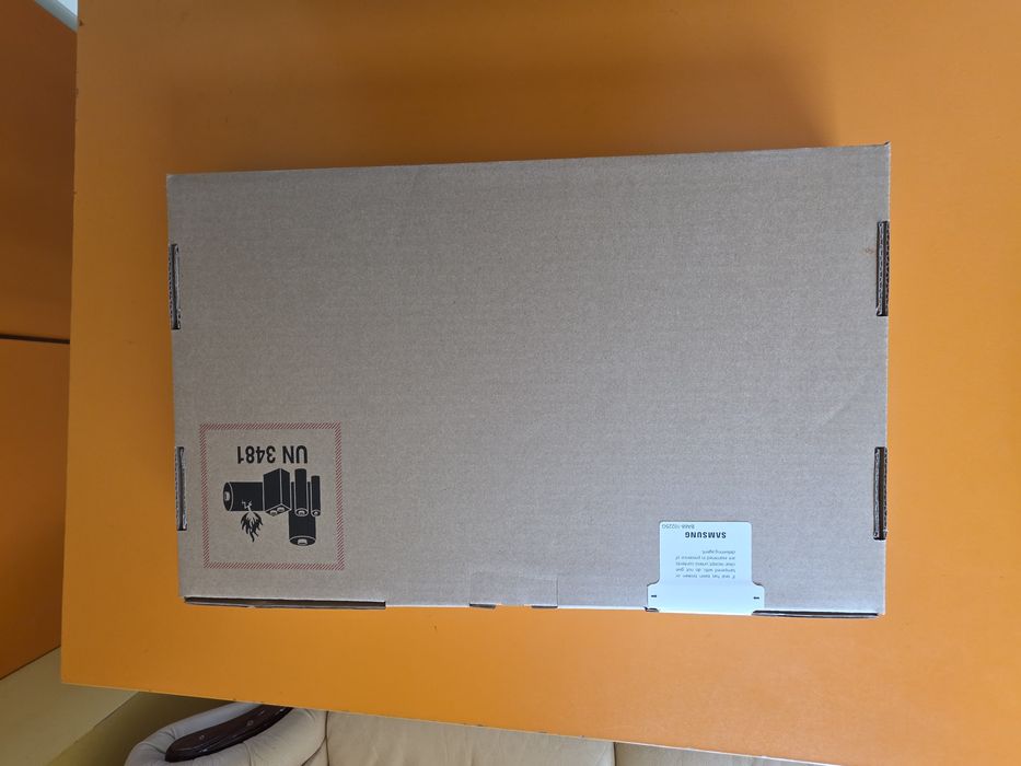 Samsung Book4 Edge 16",Elite X Pro, 16GB RAM, SSD de 1TB Blue sigilat