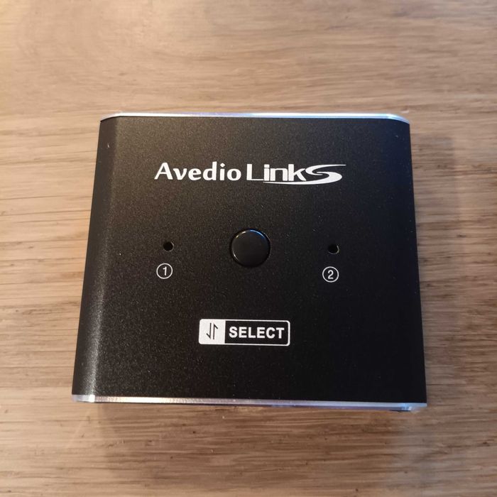 НОВ! HDMI 2.1 суич/сплитер 8K – двупосочен, алуминиев корпус