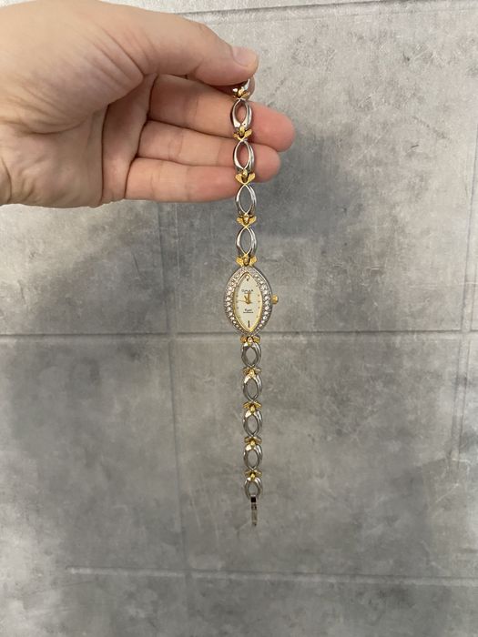 Продам новые часы