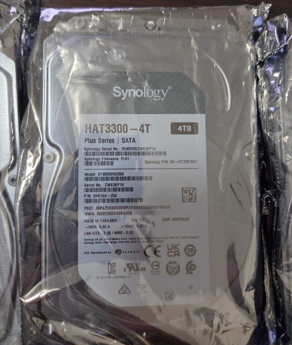 4 HDD Synology  HAT 3300 4TB