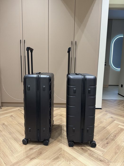 Продам два чемодана Xiaomi