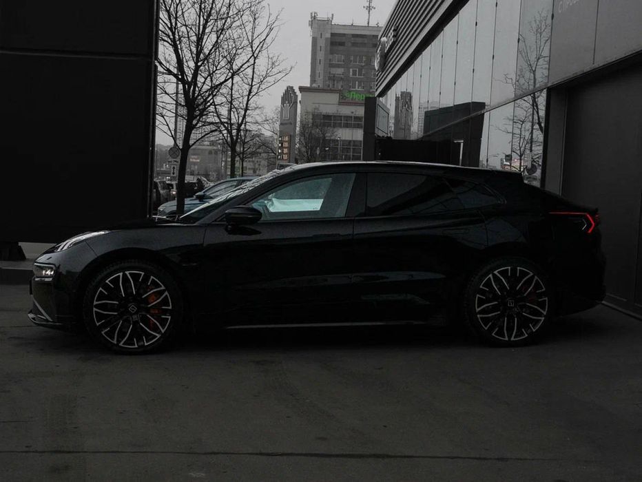 Zeekr 001  nasiya savdo