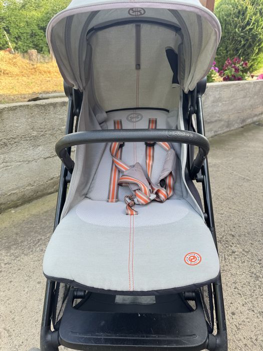 Лятна количка Cybex Beezy