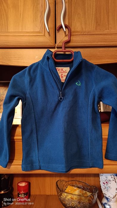 Vând hanorac copii.