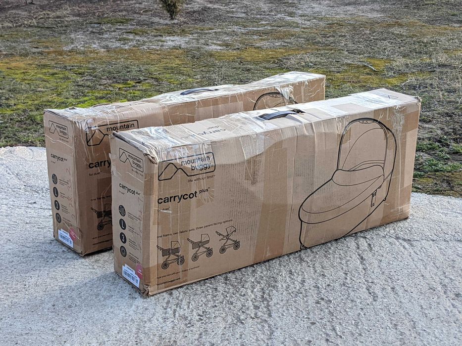 2 коша Mountain Buggy Carrycot Plus за Duet – за близнаци