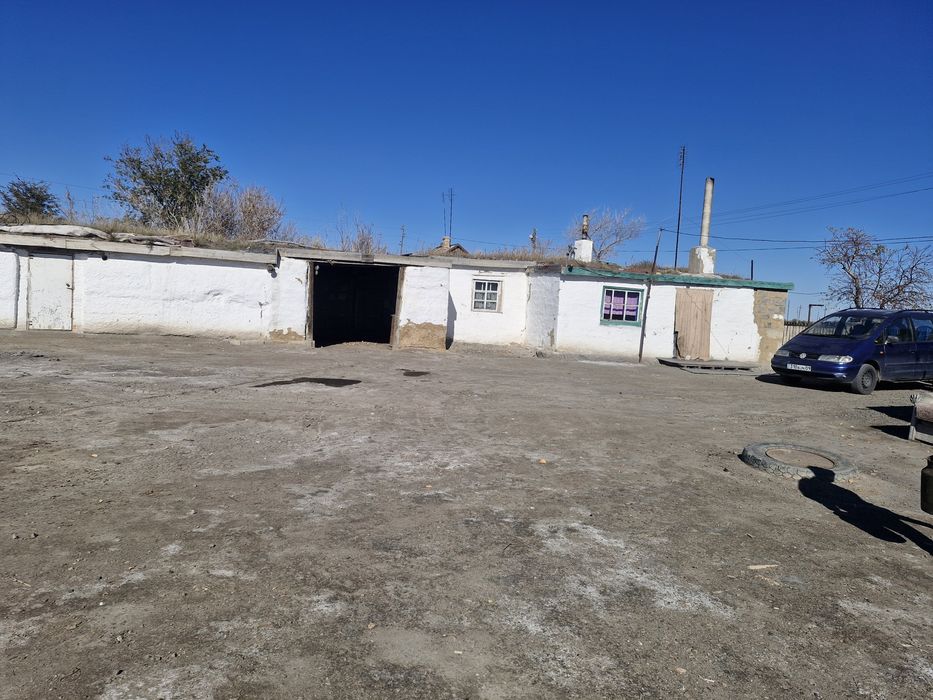 Продаётся дом( землянка)