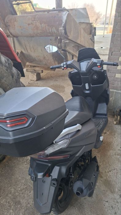 Mototsikl sotiladi