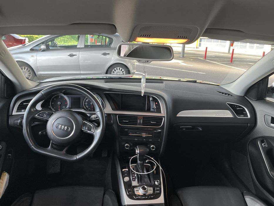 Audi A4 Aulroad b8