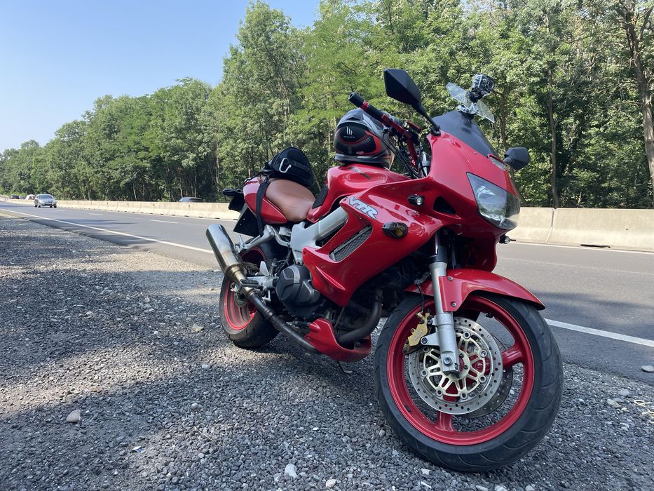 Honda vtr 1000f impecabila