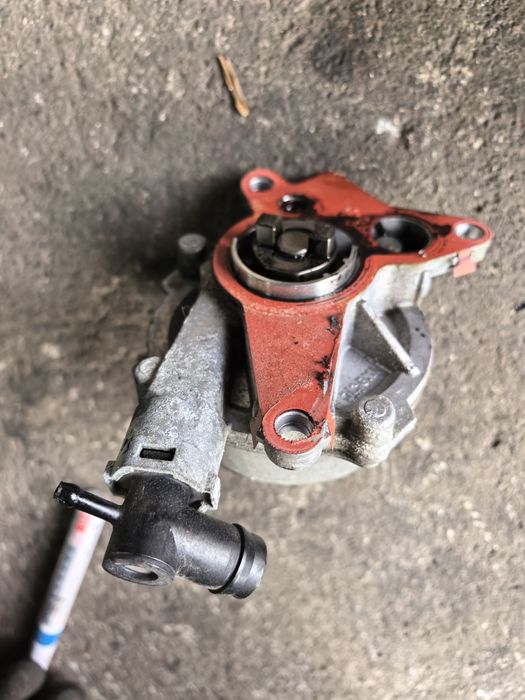 Вакум помпа за Nissan Xtrail, Qashqai 1.6dci