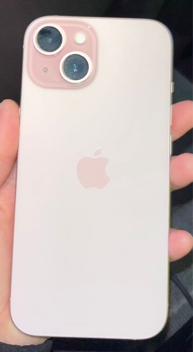 iPhone 15(в очень хорошем состоянии)