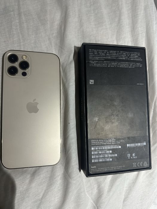 Продам Iphone 12 pro