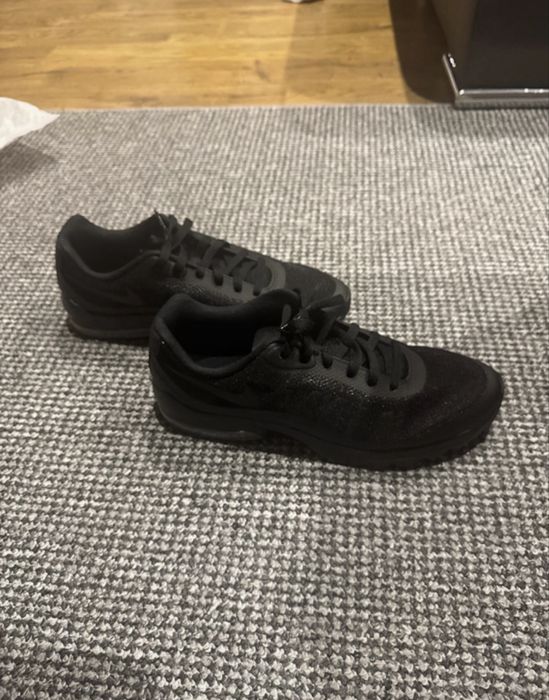 Nike air max invigor