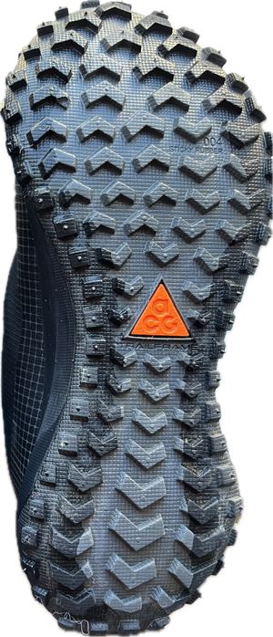 NIKE ACG - Black/ Black-Dark Grey