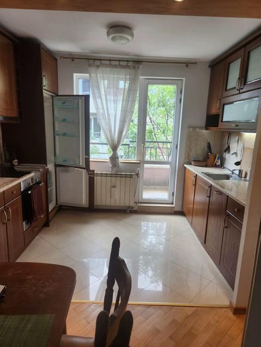 Дава се под наем Тристаен апартамент в София, Център - 90 кв.м за 750 € - Снимка #2