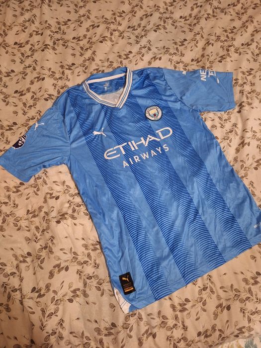 Тениска на Manchester City и на Milan