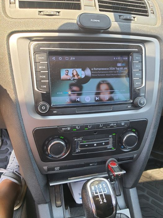 SKODA Octavia 2012 — imagine 2