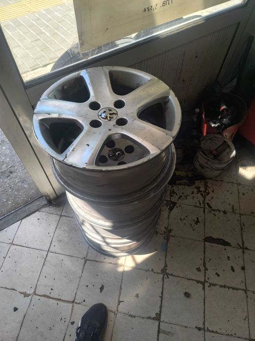 Продавам джанти алуминиеви
