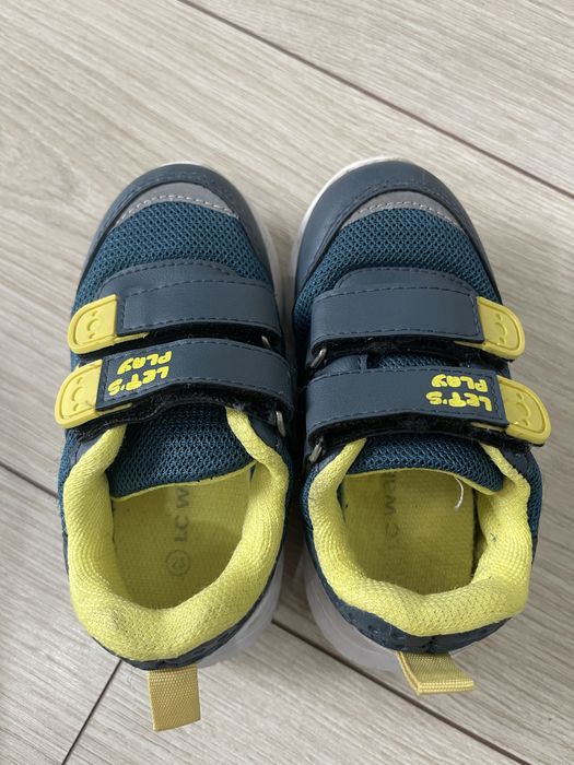 Маратонки за момче 23 номер