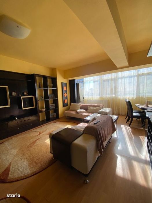 Apartament 3 camere, decomandat, 78 mp, zona Centru — fotografia 1