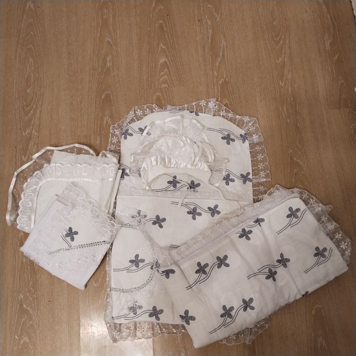 Для новорожденного конверты вещички