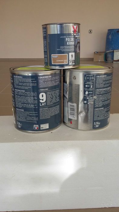 боя-грунд за дърво за 3-те котии, 65лв.