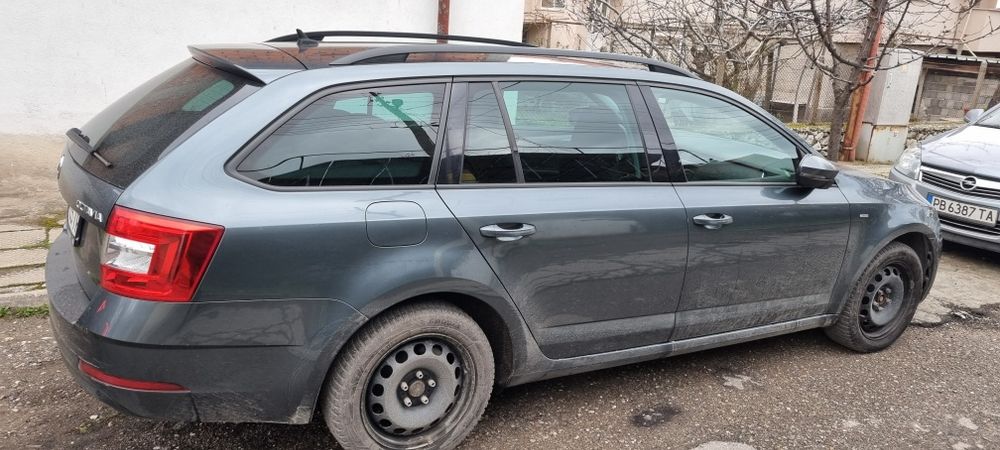 Продавам Шкода Октавия дизел