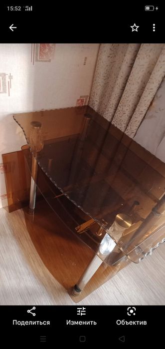 Стол стеклянный под ТВ