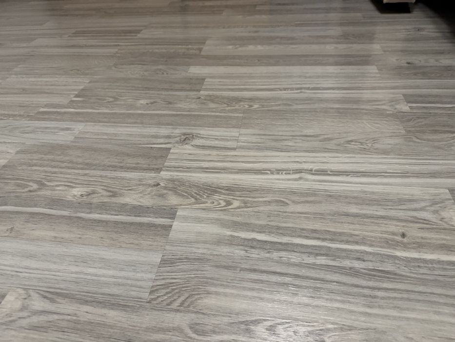 Продам ламинат б/у