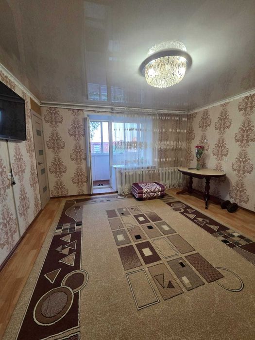 3-комнатная квартира, 67 м², Ухабова