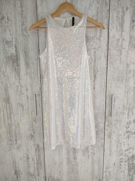 Елегантни рокли за момичета и жени ХС/С размери