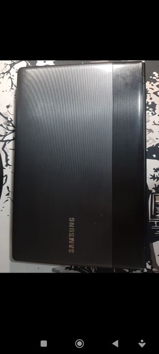 Ноутбук Samsung  NP300E5A-S0HRU