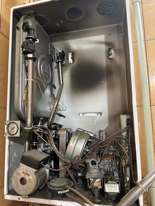 настени печ б/у продае в хороши состояние